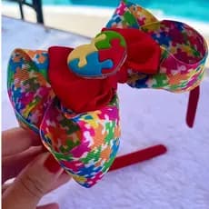 Tiara Infantil Laço Colorido Quebra-Cabeça | Autismo Inclusão