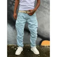 Calça Jeans Slim Clara modelo Stretwear