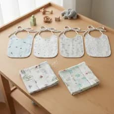 Kit com 4 Babador Flanelado e Plastificado e 6 Paninho Fraldinha de Boca Babete Enxoval Chá de Bebê