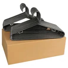 Kit 80 Cabides Tradicional Adulto Acrílico ou Preto 8mm - Organizadores para casa e loja.