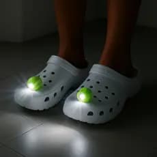 Luz de LED Pingente Pin Sapato Charm Boton Caminhada Ciclismo Camping Praia Passeio Noturno (1 par)