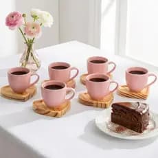 Jogo com 6 Xícaras de Café em Porcelana + 6 Pires Madeira Pinus Formato de Coração Dia dos Namorados