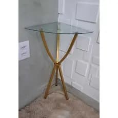 Mesa Canto Ferro Dourada C/vidro tripé
