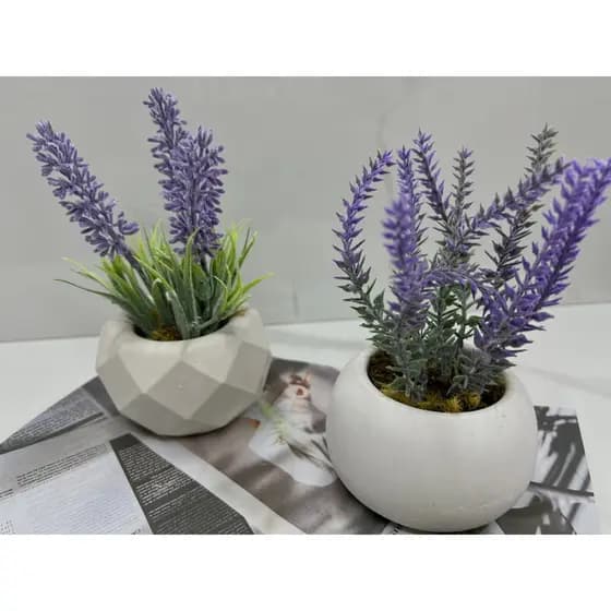 kit com 2 arranjo de lavanda no vaso de gesso redondo para decorações em casa