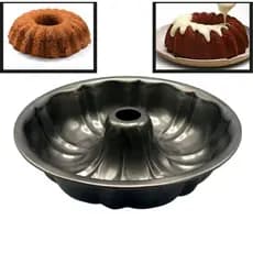 Forma redonda com furo para bolo pudim