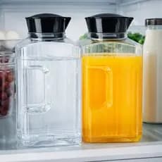 Garrafa de Água Suco para Geladeira Tampa com Trava Higiênica 1700ml - Cores variadas - Jarra Para Porta de Geladeira