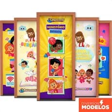 Capa de Porta 3 Palavrinhas Infantil Decorativa 0,80x2,10m Sublimada Veste Fácil - Licenciado