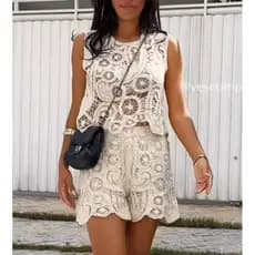 Conjunto de Shorts e Blusa de Crochê Renda Bordado