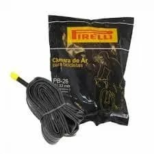 Câmara de Ar Aro 26 Pirelli PE-26 - Compatibilidade Versátil e Bico Grosso 33mm