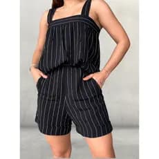 Blusa Decote Reto Risca de Giz - Conforto e Estilo