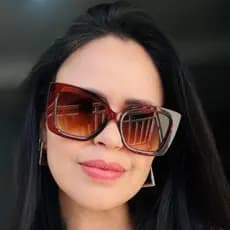 Óculos de Sol Feminino Quadrado com Lente Degradê | Estilo Retrô Luxo – Benne Store