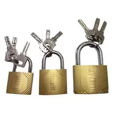 cadeado cartela 3 pecas 32/38/50MM-- Cada cadeado vem com 3 chaves do tipo mini lock