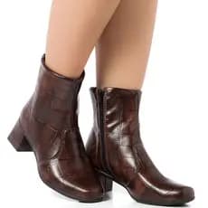 bota feminina confortável cano curto salto médio bico quadrado crocoh