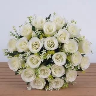 Kit Tem Mais Flores Buquê de Casamento, Buquê de Noiva, Cada Buquê de Rosas com Folhagem C/24 Flores