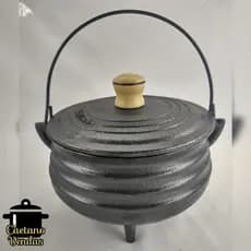 Panela Tripé 1,4Litros com Tampa, com alça de Arame, em Ferro Fundido, Caldeirão de bruxa