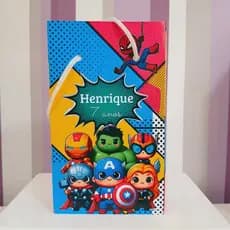 Sacolinha Surpresa Personalizada Vingadores Baby Super Heróis - Lembrancinha Aniversário - Tamanho P - PEGUE E MONTE