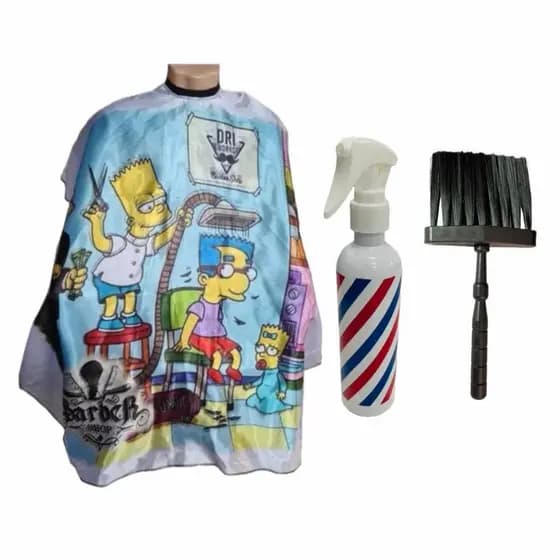 Kit Barbeiro De Quebrada Capa Para Cortar Cabelo Com Borrifador Pole e Espanador BART SIMPSON