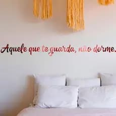 Frase Aquele que te guarda, não dorme. Em Acrílico ou MDF Versículo Decoração