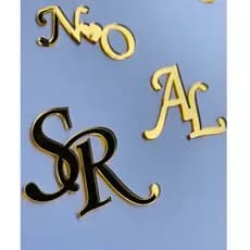 Aplique Letras Iniciais Cursivas em Acrílico Dourado Espelhado para Lembrancinhas Lacre de Convites