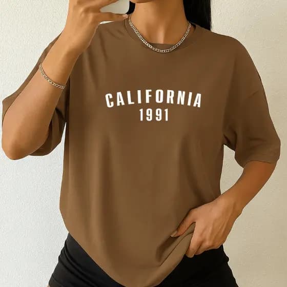 Camiseta Oversized Feminina Básica Urbana em Algodão Fio 30.1 com Modelagem Ampla