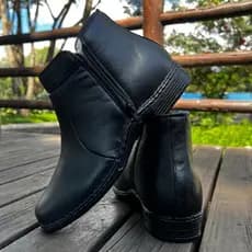 Bota Social Masculina Em Couro Com Zíper Lateral Conforto e Elegância Diária