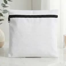 Nécessaire Branca Off -White Estilo Texturizado com Zíper Preto