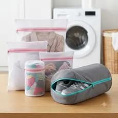 Kit Lavanderia: 5 Sacos Protetores Brancos p/ Roupas Delicadas Zíper + Bolsa Lava Tênis Cor Sortida