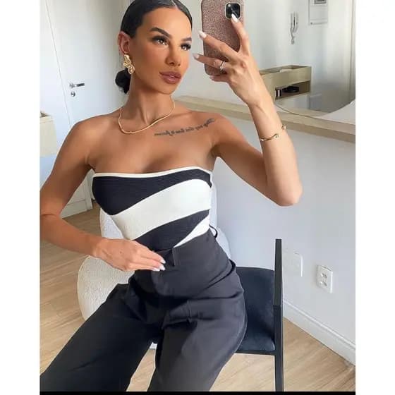 Body Feminino Tomara que caia com Bojo Bicolor preto e branco Verão Moda Tendência