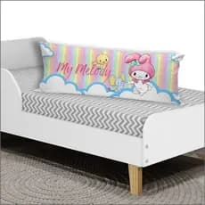 Travesseiro De Corpo + Fronha Xuxinho Com Fibra de Silicone 0.90x0.30cm Quarto Hello Kitty My Melody