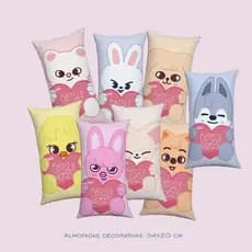 Almofada Decorativa | Stray Kids  | Love Stay | Stay | Bbokari | Leebit | Wolfchan | Puppym | Dwaekki | Quokka | Jiniret