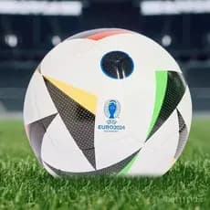 Copa Europeia de Treinamento Profissional de 24 Anos Futebol Dedicado No. Bola padrão de competição de PU sem costura de