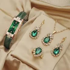 Relógio De Quartzo Feminino Moda Esmeralda Quadrado Conjunto De Presentes Novo Rhinestone De Luxo