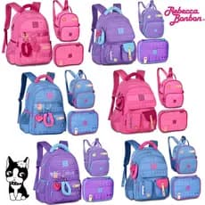 Kit Mochila de Costas Rebecca Bonbon Pelúcia Coleção Plush Dreams Charme e Aconchego Original Lancheira Térmica Estojo
