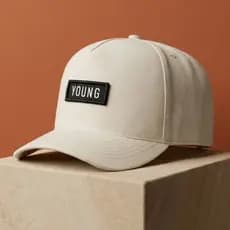 Boné Streetwear Trucker Young Original Fechado Off White Urbano Estilo Urbano Aba Curva Ajustavel Premium