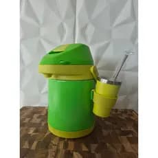 Garrafa térmica com cuia e suporte quente frio 2,5L