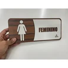Placa Banheiro Feminino Para Indicação Material MDF Super Resistente Cor Madeira
