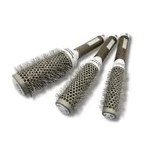 Kit 3 Escovas Redonda Cerâmica Térmica Vazada Com Cerdas de Nylon para Penteados, Escovação e Volumes para Secagem por Sopro Escovinha Vazada.