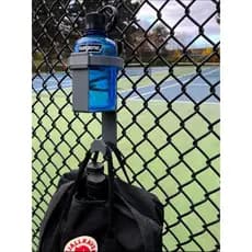 ​Suporte Gancho de Cerca ou tela para Garrafa de Água e Mochila Beach Tennis Tênis Academia Organizador de Grade