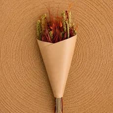 Buquê de Flores Secas/Desidratadas - Serena - Presente, Namorado, Lembrancinha, Cone
