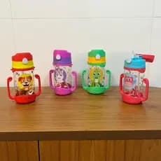 Garrafa de Água Infantil com Canudo e  Duas Alças - Squeeze Garrafinha de Água - Tampa Flip-Top