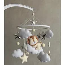 Móbile de Berço Leão com estrelas Doce Sonho