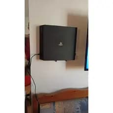 Suporte De Parede Para PS4 PRO + 2 Suporte Para Controles