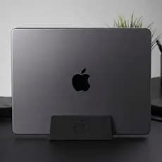 Suporte Vertical Para MacBook Pro 14" e 16" – Stand De Mesa  Minimalista (Dock)