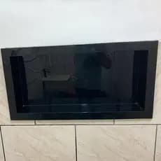 Nicho Banheiro Decorativo Branco e Preto - plástico super resistente 33x63cm
