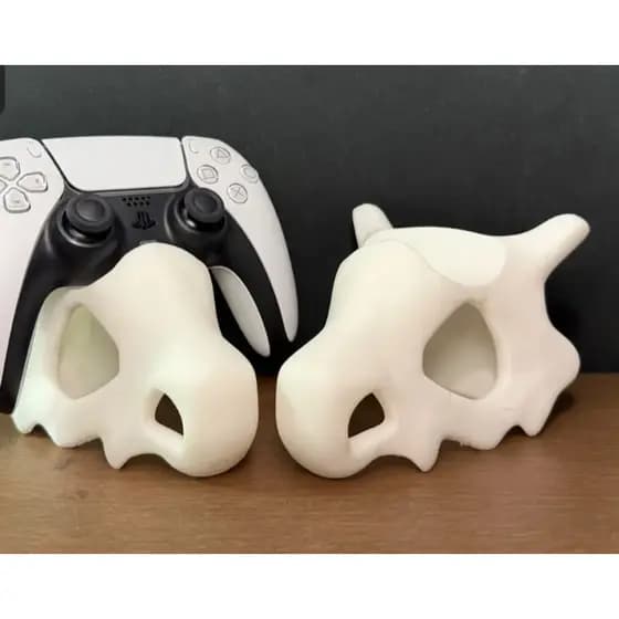 Suporte Controle PS5 Pokemon Cubone Skull Stand Gamer Geek Decoração Setup Criativo Pokemon