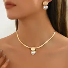 Conjunto De Joias Douradas Elegantes De 3 Peças – Colar Chique E Brincos Combinando Com Coração Pingentes Geométricos