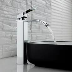 Torneira Banheiro Cascata Monocomando Alta Cromada Misturador Água Quente Fria Bica Alta Design Moderno Lavabo