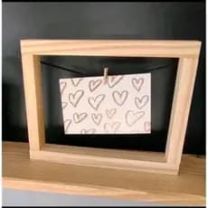Porta retrato madeira cru 17x25cm horizontal estilo varal, lembrancinha casamento caixa padrinhos
