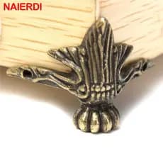 NAIERDI 4PCS Suporte De Canto Antigo De Madeira Pés De Caixa Protetor De Perna Triângulo 40x30mm Decorativo Esculpido Para Ferragens De Móveis