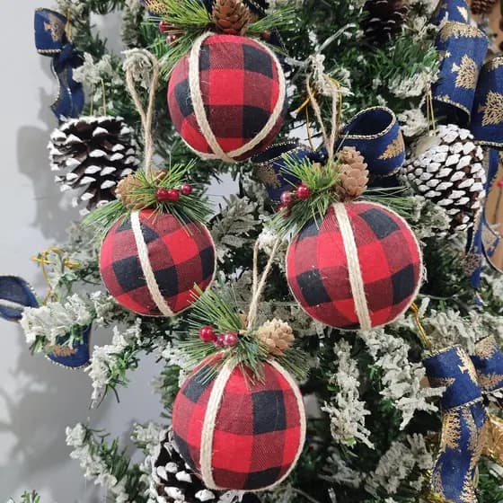 4 BOLAS XADREZ PRETA VERMELHO ÁRVORE NATAL ENFEITE NATALINO PENDENTE